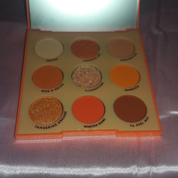 COLOUR POP - Picture 2 of 3